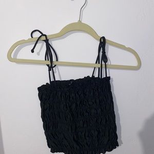 Black scrunch top